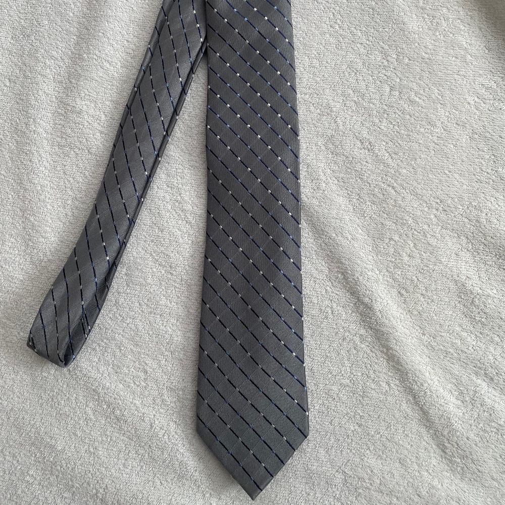 Stafford Men's Silver Dot Silk Neck Tie